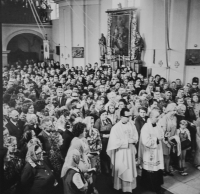 Photo from the first Mass celebrated by the witness in St. Vavřinec church in Olešnice