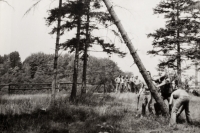 Happening s názvem Take Leave off. Františkovy lázně, 1977