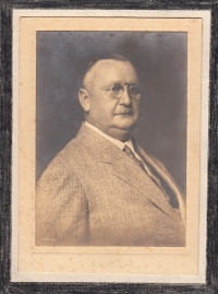 Pamětníkův dědeček Klement Vítek, do roku 1940 vlastník mlýna ve Vlkoši