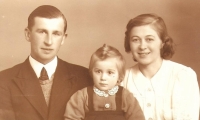 Marcela Ulrichová with her parents