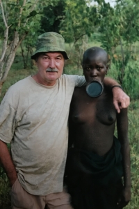 U kmene Surma, Afrika