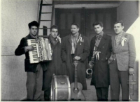 Kamrla Jozef s kapelou
50-te roky