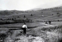 Jiří Langer / journey 1957 / haymaking in Zuberec / Slovakia