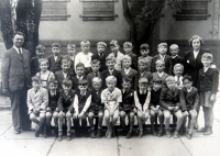Jiří Langer as a child / school/ the 6th one from the left in the top row / Prague / 1943