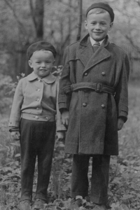 Jiří Kvapil with his younger brother in May 1957