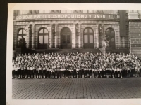 1950s, Kühn Children's Choir in front of Rudolfinum