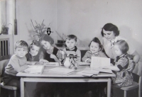V mateřské školce (1948)