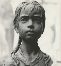 Girl from Lidice, clay - detail