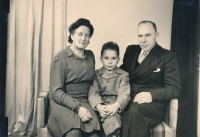 Manželé Haagovi, u nichž byl Petr po válce ve Švédsku na půlročním ozdravném pobytu, 1946