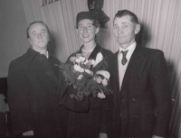 Promoce roku 1961 v Olomouci, s rodiči