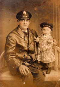 S otcem, 1937