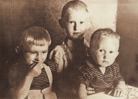 With older brothers, Jaroslav and Tomáš