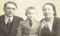 Oldřich s rodiči, 1939