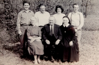 The Schreiber family. From right Václav, Josef, Marie and Zdeněk. From left the mother Anna, father Josef and Anna Schreiberová