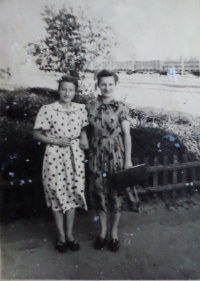 Se sestrou Valentinou