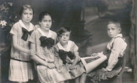 Rudolf with his sisters (from left) Herta, Anna and Hilda, Zábřeh about 1923