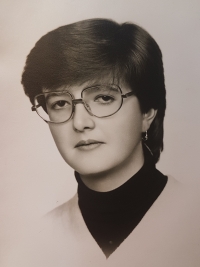 Profilová fotografie pamětnice, 1. ročník Střední pedagogické školy v Prachaticích, 1982
