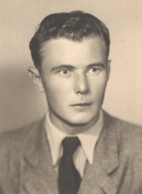 Portrait photograph for the internation ID valid for Yugoslavia