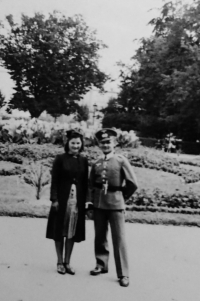 Lydia Němcová's parents, Jeanne and Pavel Dastig, 1942