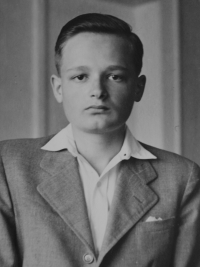 Radomil Kaláb v době studií na III. reálném gymnáziu v Brně v roce 1953