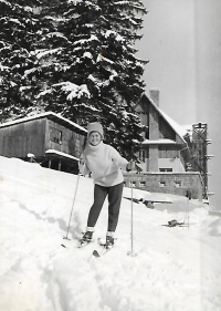 Pamětnice o zimních prázdninách roku 1963. Lyžování s bratrem Josefem ve Velkých Karlovicích.