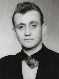 Josef Bock, bratr pamětnice, narozen 1938, zemřel 1973. Jediny syn mezi šesti děvčaty.