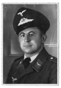 Otec Ernest Pfeiffer