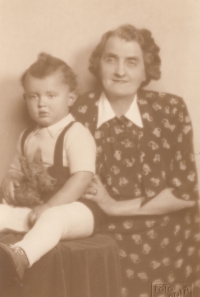 S babičkou