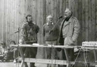 Občanské fórum, které se zakládá v Litomyšli ve sportovní hale 30. 11. 1989, Olbram Zoubek