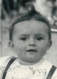 Jaroslava in her childhood