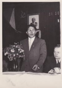 Návštěva ze SSSR ve sklárnách v Tasicích, 1960