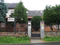 Vstupní brána rekonstruovaného objektu Famelie