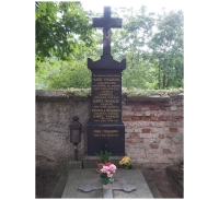 Family tombstone at Všenory church