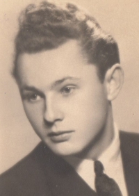 Otakar Volejník in 1947