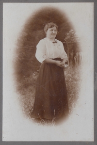 Babička pamětnice, paní Kučerová, nedatováno