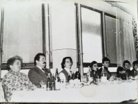 Meeting of ROH in a cottage under Vtacnik.
From the left, headmaster Vojtkova, deputy directior Valach, Jana Herkova Gabriela Hajnovičová, Lila Dvořáčková, Jarmila Krátka.