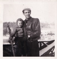 Manžel Vladimír s dcerou Vladimírou, Brandýs nad Orlicí 1953