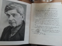 Věnováno příteli, velkoobchodníkovi a továrníkovi Jaroslavu Císařovi. Podepsán věčný tulák, Zdeněk Matěj Kuděj.