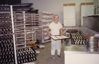 V pekárně Semanín, 1996