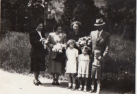 Rodina pamětnice, rok 1951