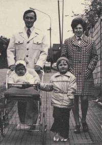 The Plichta family; Tomáš, Danuše, their children Andrea and Robert, 1977 