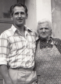 Vladimír Záleský with his mother, 1960s