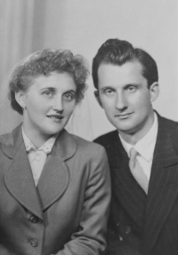 Jan Roman s manželkou Irenou na svatební fotografii
