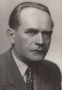 MUDr. Jan Šolc, 1942, pamětníkův otec