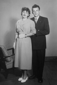 Milan a Milena Tichákovi na svatební fotografii v roce 1955