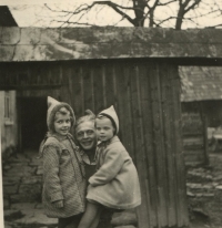 Se sestrou a polským válečným zajatcem 1944