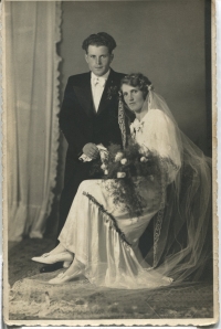 Rodiče Arthur a Franziska Hüttelovi