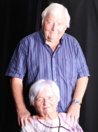 Květa Hamplová s bratrem Pavlem ve studiu Post Bellum v Hradci Králové dne 13. 8. 2019