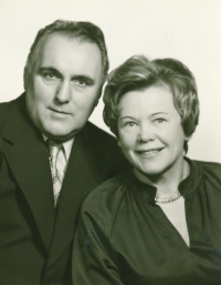 František a Jana Kajgrovi 1975 (rodiče)