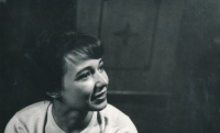 Charlotta Pocheová, později Kotíková, na návštěvě u bratrance Mikuláše Medka, 1961-1962
